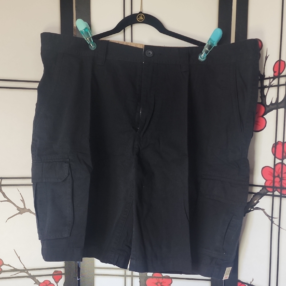 St. John's Bay Black Cargo Shorts Relaxed Fit